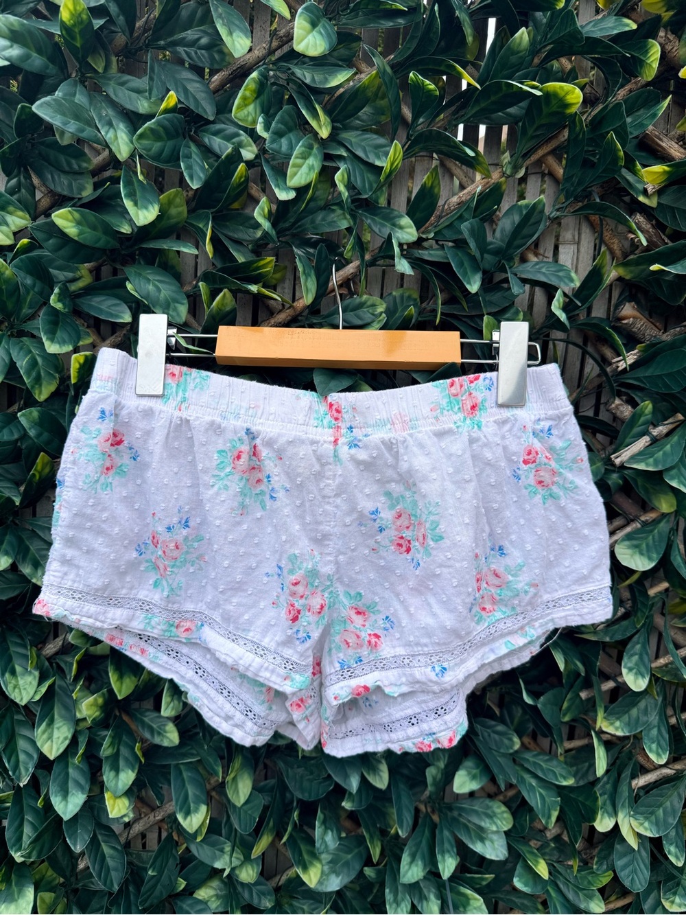 💫10/$25 • Love To Lounge Floral Print Ruffle Hem Pointelle Pajama Shorts